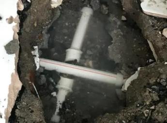 康巴什阳台漏水维修公司为您分享楼上楼下漏水怎么处理
