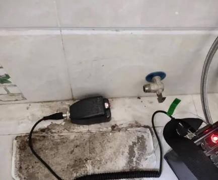 康巴什屋顶漏水维修公司分享下卫生间漏水的危害及解决方法